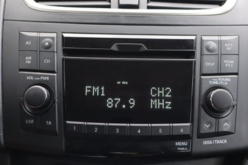 Suzuki Swift V Hatchback 5d 1.2 VVT 94KM 2013 Suzuki Swift 1.2, Salon Polska, Klima, zdjęcie 12