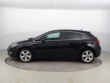 Opel Astra J Hatchback 5d 1.4 Turbo ECOTEC 140KM 2010 Opel Astra 1.4 T, Klima, Klimatronic, Tempomat, zdjęcie 2