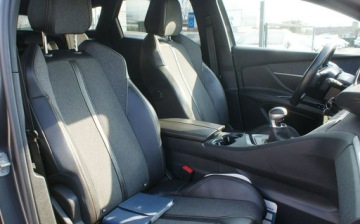 Peugeot 3008 II Crossover 2.0 BlueHDi 150KM 2017 Peugeot 3008 2,0HDi, zdjęcie 17