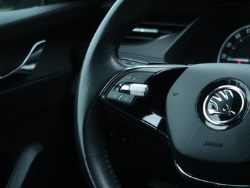 Skoda Octavia III Kombi Facelifting 2.0 TDI 150KM 2020 Skoda Octavia 2.0 TDI, Salon Polska, zdjęcie 19