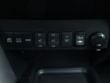 Toyota RAV4 IV MPV Facelifting 2.5 Hybrid 197KM 2017 Toyota RAV 4 2.5 Hybrid, Serwis ASO, GAZ, Automat, zdjęcie 17