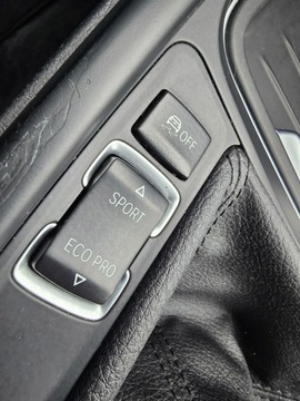 BMW Seria 3 F30-F31-F34 Touring 2.0 318d 143KM 2013 BMW 318 Bezwypadkowy, zdjęcie 16