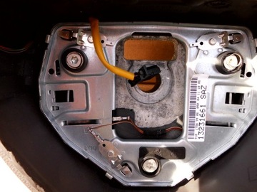 РУЛЕВОЕ КОЛЕСО OPEL ZAFIRA B МНОГОФУНКЦИОНАЛЬНОЕ 13231661 САЗ