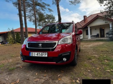 Peugeot Partner II Tepee Facelifting 2015 1.6 BlueHDi 100KM 2016 Peugeot Partner II 1.6 diesel BlueHDi 2016r, zdjęcie 2