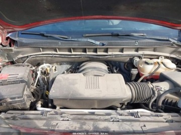 Chevrolet Suburban GMT900 2021 Chevrolet Suburban 4wd Rst, 2021r., 4x4, 5.3L 5.3 Benzyna 355KM, zdjęcie 11