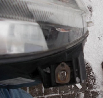 MERCEDES B TŘÍDA W245 05-11 LEVÝ PŘEDNÍ SVĚTLO