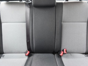 Skoda Fabia II Hatchback Facelifting 1.2 HTP 60KM 2011 Skoda Fabia 1.2, Salon Polska, Klima, Parktronic, zdjęcie 9