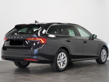 Skoda Octavia IV Kombi 2.0 TDI 150KM 2026 SKODA Octavia Selection 2.0 TDI DSG Combi 150KM 2026, zdjęcie 2