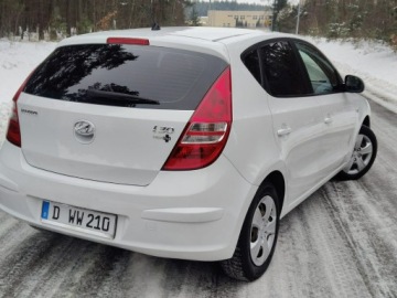 Hyundai i30 I Hatchback 1.4 109KM 2009 Hyundai i30 I 1.4 Benzyna 109KM Manual, zdjęcie 22