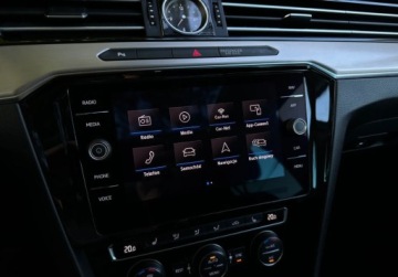 Volkswagen Passat B8 Variant 1.5 TSI EVO 150KM 2019 Volkswagen Passat 1.5 TSI, BENZYNA, Wirtualny Kokpit Polskora Panorama, zdjęcie 18
