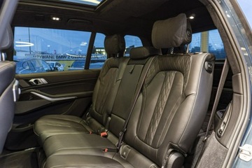 BMW X7 SUV Facelifting 3.0 40d 352KM 2025 BMW X7 xDrive40d - Dostępne od ręki!, zdjęcie 31