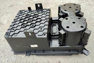 Audi Q5 II 80A 2018-2022 SQ5 вещевой отсек туннель подстаканник подлокотник