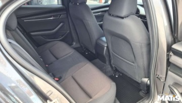Mazda 3 IV Sedan 2.0 Skyactiv-G 122KM 2019 Mazda 3 2.0BENZ manual Navi kamera head up podgrz kierownica 2.0 Benzyna, zdjęcie 9