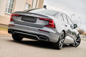 Volvo S60 III 2022 R-DESIGN__ 5 SZTUK W OFERCIE, zdjęcie 2