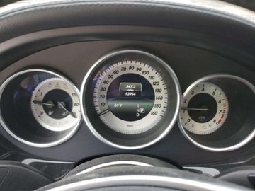 Mercedes CLS W218 2017 Mercedes-Benz CLS 550 4Matic 2017 4.6l 4.6 Benzyna 402KM, zdjęcie 9