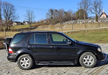 Mercedes Klasa M W163 Terenowy 4.0 V8 (400 CDI) 250KM 2003 Mercedes-Benz ML Full opcja Szyberdach 4.0 Diesel 250KM, zdjęcie 4