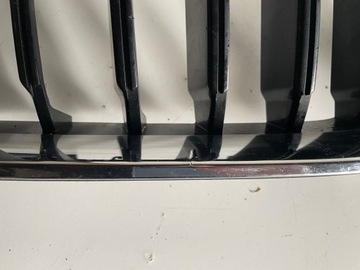 BMW 5 G30 G31 FACELIFT MASKA MŘÍŽKA CHLADIČŮ LEDVINA 9464210
