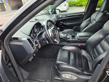 Porsche Cayenne II SUV Facelifting 4.2 D 385KM 2016 PORSCHE CAYENNE (92A) 4.2 S Zadbany, zdjęcie 16