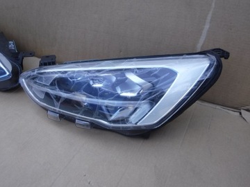 ЛАМПЫ ФАР ПОЛНОСТЬЮ СВЕТОДИОДНЫЕ FORD FOCUS MK4