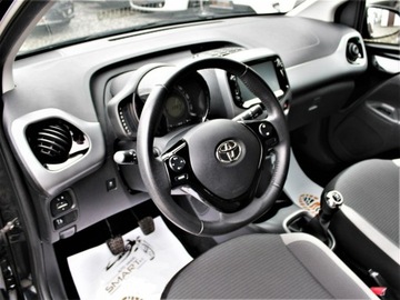 Toyota Aygo II Hatchback 3d Facelifting 1.0 VVT-i 72KM 2021 Toyota Aygo Ledy/ Kamera/ Android Auto /Salon Pl, zdjęcie 16