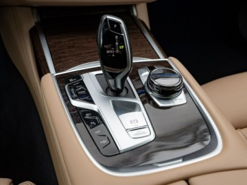 BMW Seria 7 G70 2022 BMW 745 PY13616#745Le xDrive Ambient K.cofania, zdjęcie 18