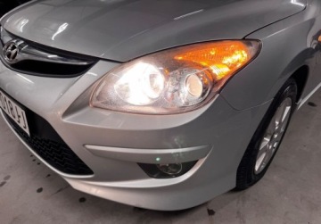 Hyundai i30 I CW Facelifting 1.4 DOHC 109KM 2012 Hyundai i30 wszystko dzial navipelna ele 1.4 Benzyna 109KM, zdjęcie 1