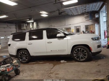 Jeep Wagoneer II 2022 Jeep Grand Wagoneer Series III 2022 6.4 Benzyna 471KM, zdjęcie 6