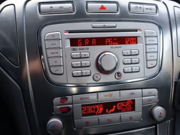 Ford Mondeo IV Hatchback 1.8 Duratorq TDCi 125KM 2008 Ford Mondeo 1.8 TDCi, Klima, Klimatronic,ALU, zdjęcie 11