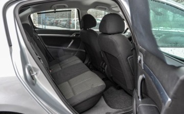 Peugeot 407 2005 Peugeot 407 2,0 (138KM) Bezwypadkowy 190 tys. km 2.0 Benzyna 138KM, zdjęcie 11