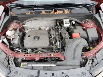 Chevrolet TrailBlazer II 2023 Chevrolet Trailblazer 2023, 1.3L, 4x4, RS, po gradobiciu 1.3 Benzyna 155KM, zdjęcie 12