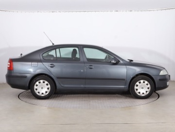 Skoda Octavia II Hatchback 1.9 TDI PD 105KM 2006 Skoda Octavia 1.9 TDI, Salon Polska, Klima, zdjęcie 5