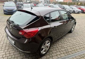 Opel Astra J Hatchback 5d Facelifting 1.6 Twinport ECOTEC 115KM 2013 Opel Astra 1,6 116KM Klimatyzacja Krajowy Serwisowany 1.6 Benzyna 115KM, zdjęcie 4