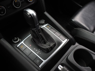 Volkswagen Amarok I Pick Up Double Cab Facelifting 3.0 TDI 224KM 2017 VW Amarok V6 3.0 TDI, Salon Polska, 221 KM, 4X4, zdjęcie 12