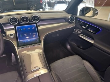 Mercedes GLC C254/X254 Coupe 2.0 220d 197KM 2025 GLC Coupe 220 d 4-Matic AMG Line 2.0 (197KM) 2025, zdjęcie 9