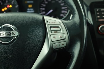 Nissan Qashqai II Crossover 1.2 DIG-T 115KM 2016 Nissan Qashqai 1.2 DIG-T, Salon Polska, Navi, zdjęcie 17
