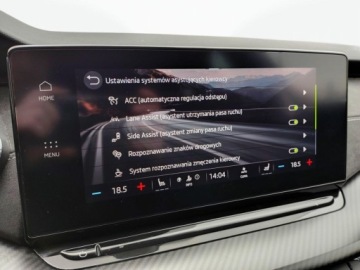 Skoda Octavia IV RS Kombi 2.0 TDI SCR 200KM 2023 Skoda Octavia RS, Head-Up, Matrix, Kamera, Asystenci, Ambiente, Hak 2.0, zdjęcie 24