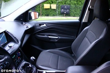 Ford Kuga II SUV Facelifting 2.0 TDCi 150KM 2019 Ford Kuga Ford Kuga 2.0 TDCi AWD Titanium 2.0 Diesel 150KM, zdjęcie 29