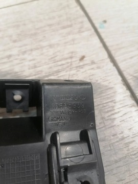 8102. VOLVO C30 DRŽÁK NÁRAZNÍK ZADNÍ 30657220