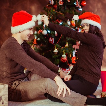 РОЖДЕСТВЕНСКАЯ ПЛЮШЕВАЯ ШАПКА САНТЫ