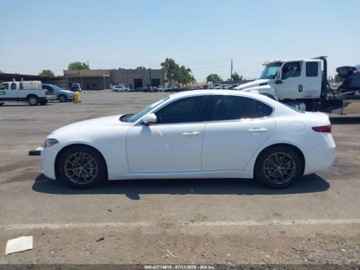 Alfa Romeo Giulia II Sedan Facelifting 2.0 Turbo 280KM 2020 Alfa Romeo Giulia 2020 Alfa Romeo Giulia RWD 2.0 Benzyna 280KM, zdjęcie 13