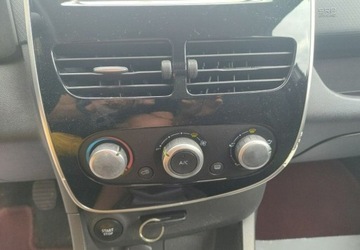 Renault Clio IV Hatchback 5d Facelifting 1.2 75KM 2016 Renault Clio Navi 1,2 Mpi Super stan Maly przebieg 1.2 Benzyna 75KM, zdjęcie 22
