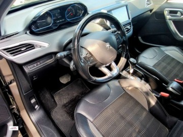 Peugeot 2008 I SUV Facelifting 1.2 PureTech 110KM 2016 Peugeot 2008 bardzo ladny, GWARANCJA 1.2 Benzyna 110KM, zdjęcie 23