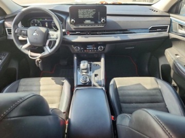 Mitsubishi Outlander III 2023 Mitsubishi Outlander 2023 MITSUBISHI OUTLANDER SE 2.5 Hybryda Plug-in 181KM, zdjęcie 7