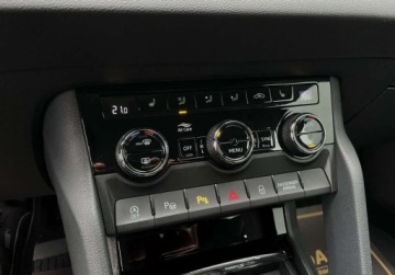 Skoda Karoq Crossover 1.6 TDI 115KM 2018 Skoda Karoq 1.6 TDI DSG GWARANCJA BEZWYPADKOWY kamera navi 1.6, zdjęcie 31