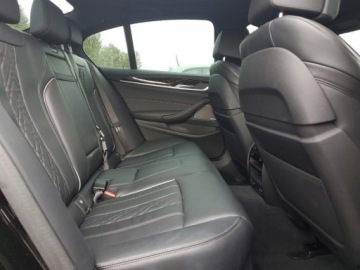 BMW Seria 5 G90-91 2023 BMW Seria 5 540 Xi 2023 3.0 Benzyna 335KM, zdjęcie 10