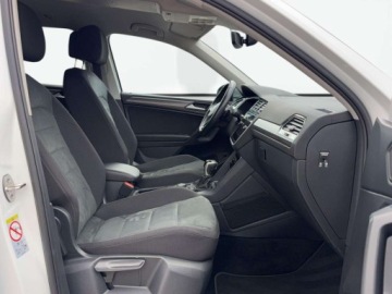Volkswagen Tiguan II SUV Facelifting 2.0 TDI 150KM 2022 Volkswagen Tiguan Elegance, Matrix, Head-Up, Kamera, Ambiente, Asystenci, zdjęcie 15