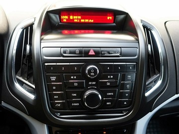 Opel Zafira C Tourer Facelifting 1.4 Turbo 140KM 2016 Opel Zafira 7-osób Kraj Bezwypadkowy SERWISOWANY, zdjęcie 21