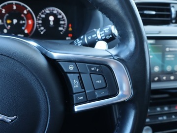 Jaguar F-Pace SUV 2.0 iD4 240KM 2018 Jaguar F-Pace 25d AWD, Salon Polska, Serwis ASO, zdjęcie 16