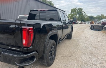  GMC Sierra K2500 Denali 2023 6.6l 6.6 Diesel 445KM, zdjęcie 3