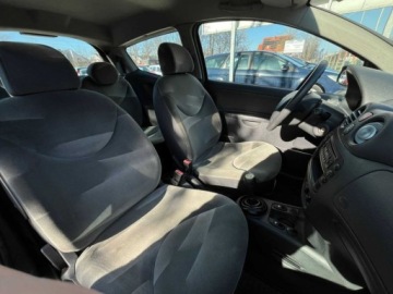 Citroen C2 1.1 i 61KM 2004 Citroen C2 Citroen C2 1.2b NISKI PRZEBIEG SUPER OKAZJA OC DO 02.27 Zami, zdjęcie 6